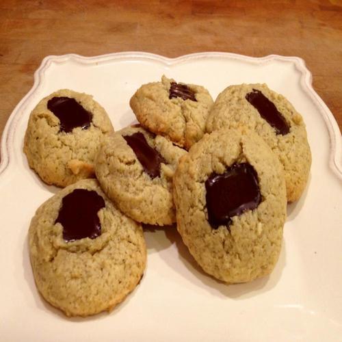 Cashew Cookies