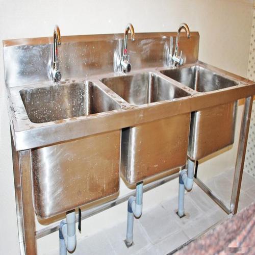 Three Sink Unit