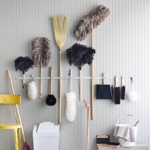 Brooms, Mops & Dusters