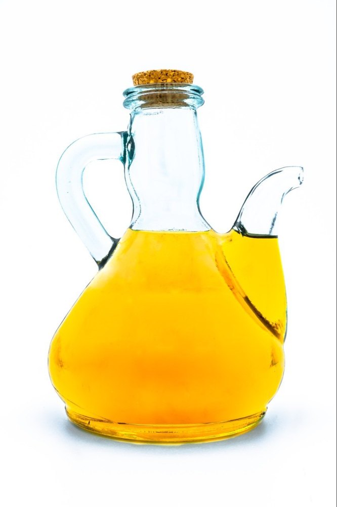 Wood Pressed Groundnut Oil