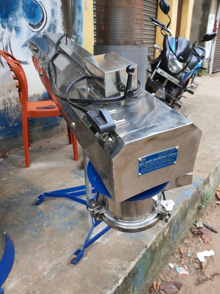 Semi Automatic Namkeen Making Machine, 1.5 HP, Capacity: 80-100K/H