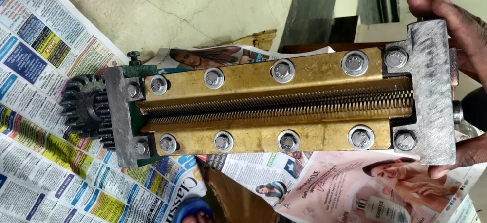 Stainless Steel 2- Stage Noodle Cutter Machine, Capacity: 100 kg/ Per Hour, 7 kg
