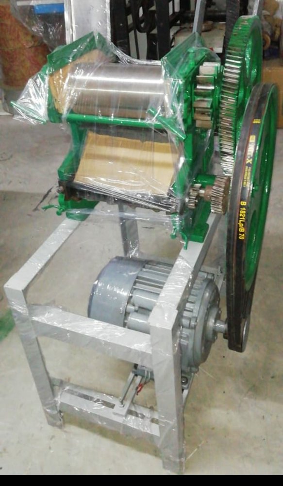 SS 3- Stage Noodle Making Machine, Capacity: 120kg/hr, 550kg