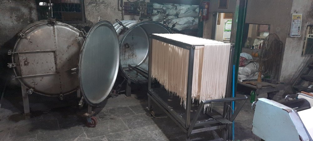 Steel Polished Noodle Steamer Machine, Capacity: 200kg