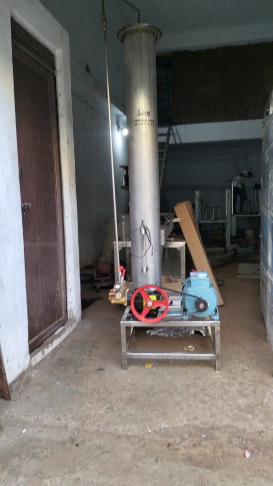 Beverage Carbonation Machine, Sengle Pase, Capacity: 500 To 700 Liter / Hours