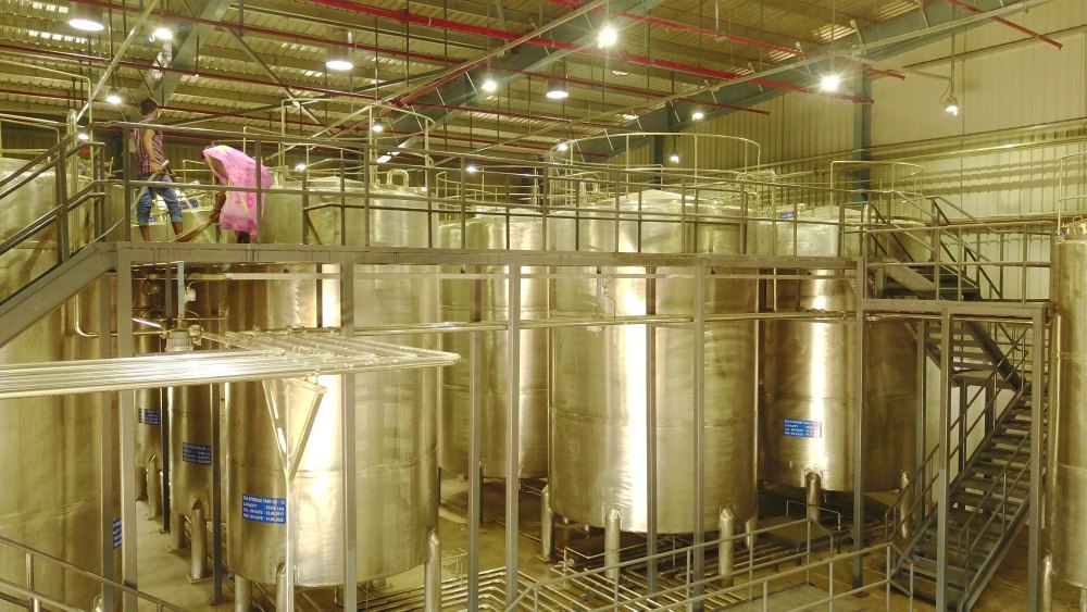 ABSPL Stainless Steel IMFL Plant/Distillery Tanks, Capacity: 5000-10000 L, Steel Grade: SS304 L