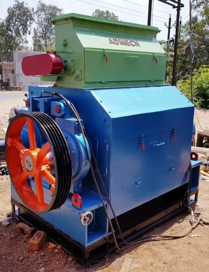 Flaker Machine, Capacity: 500kg - 800kg Per Hour