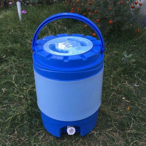 Blue Plastic 18 Liter Water Camper, Cold Time: 24 Hrs