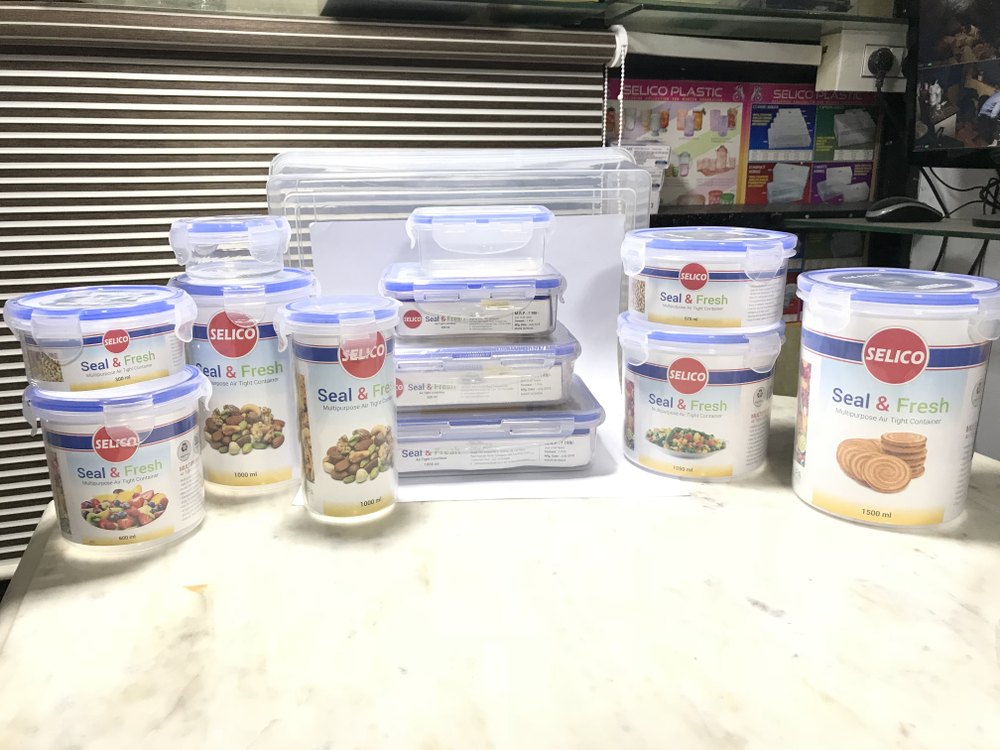Plastic Lock N Lock Containers