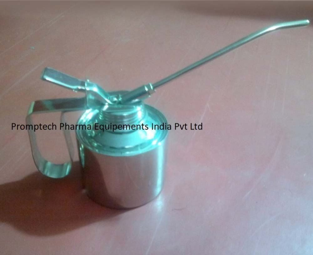 Stainless Steel Oil Can, For Home And Hotel, Capacity: 2L