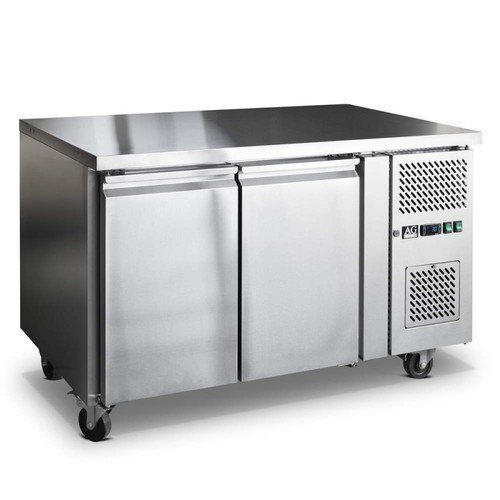 Double Door Commercial Refrigerator, 3