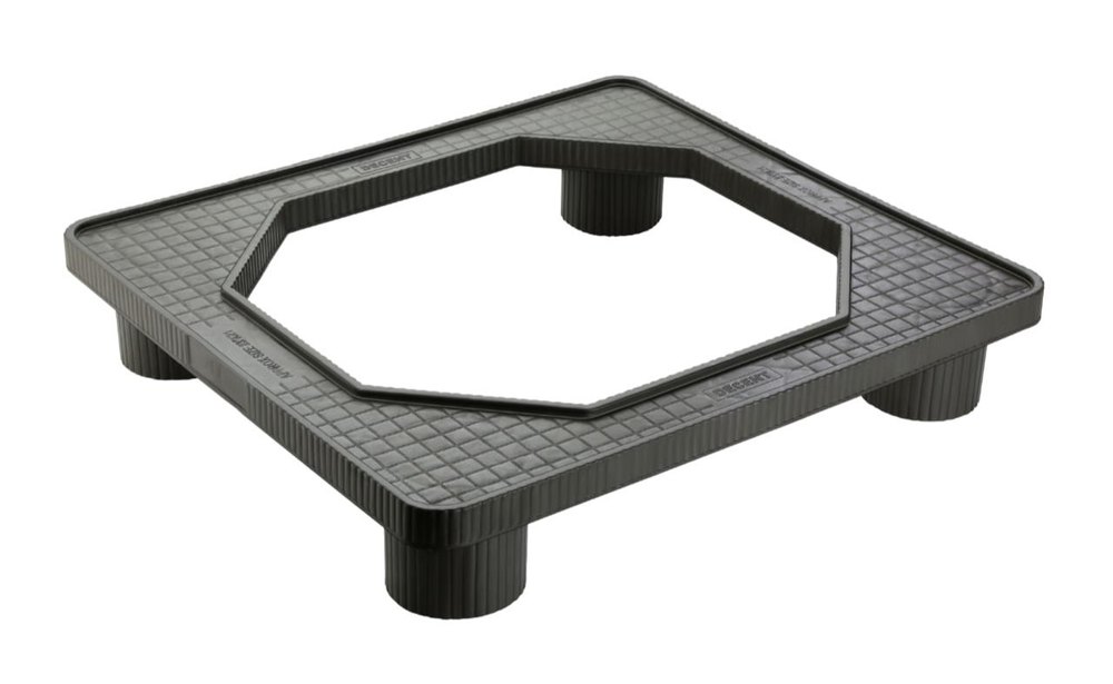 DECENT Silver, Red and Black Plastic Freeze Stand, For Home, Size: 23inch*21inch
