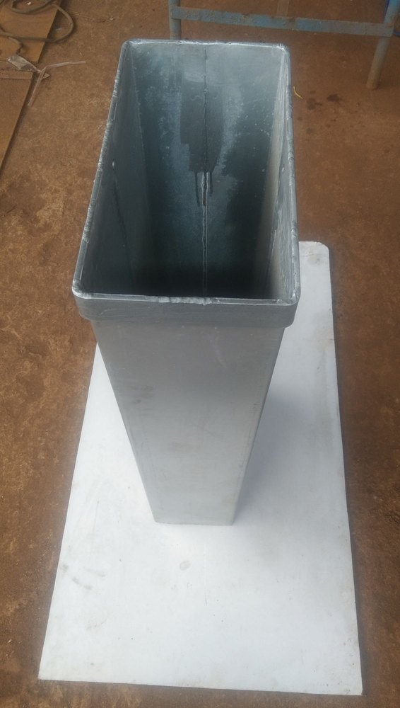 Galvanized Sheet Ice cans, Capacity: 100 lbs