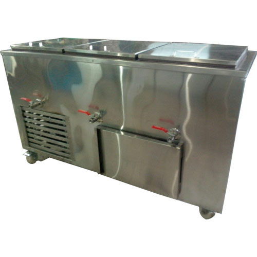 DE Milk Freezer, Number of Basket: 3 (each 100 L Capacity), 1336 X 600 X 865 Mm