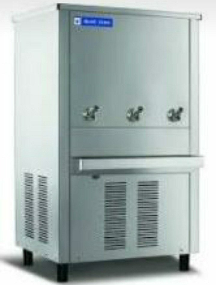 Blue Star 150 Ltrs Water Cooler Pc15150a 3t, Dimensions: W X D X H (mm) 812*612*1145