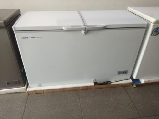 Voltas Commercial Refrigerator, Glass Door, Depends