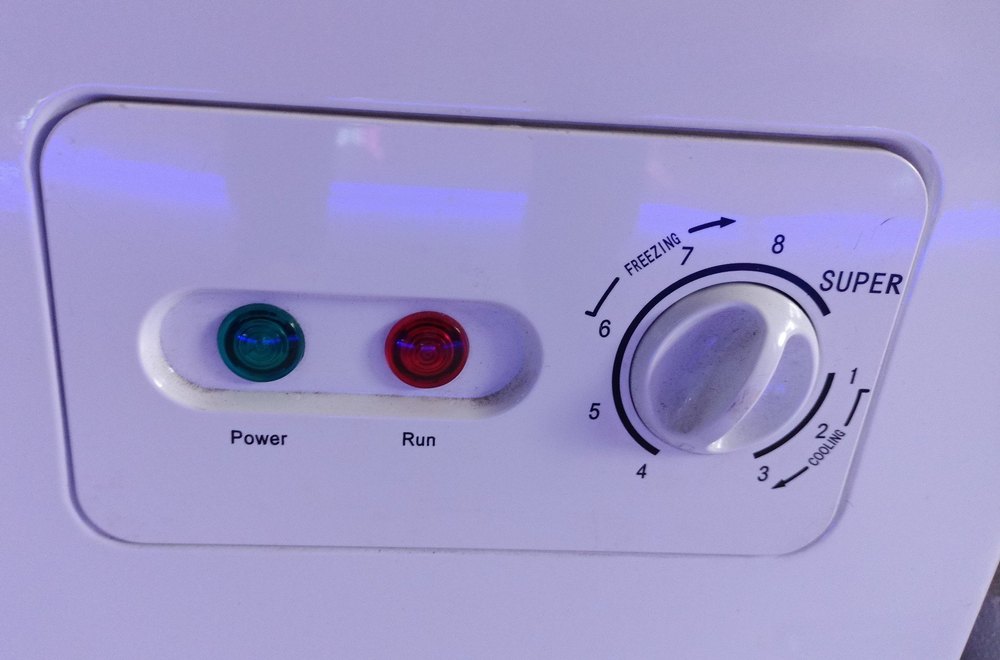 Godrej Deep Freezer, Capacity: 200 L, Number of Basket: 1