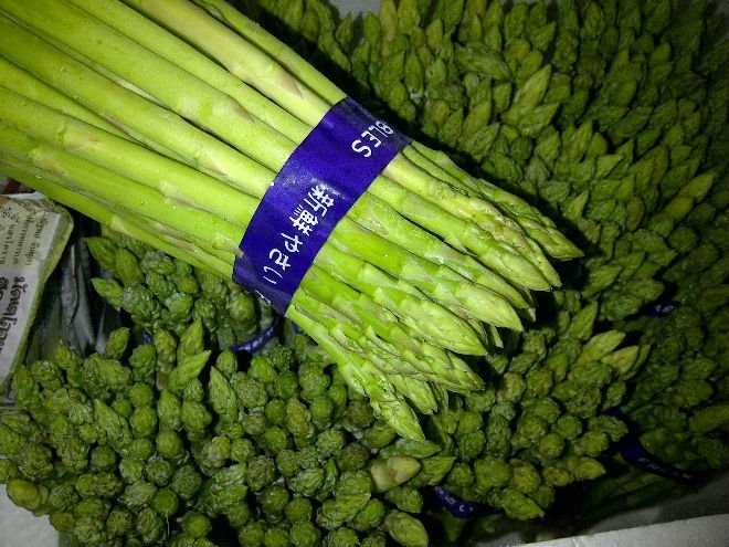 A Grade Green Imported Asparagus, Packaging Size: 12 kg