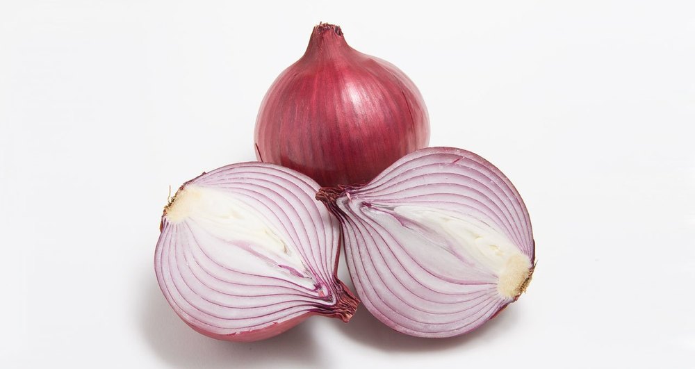 A Grade Dry Organic Fresh Red Onion, Loose, Onion Size Available: Medium