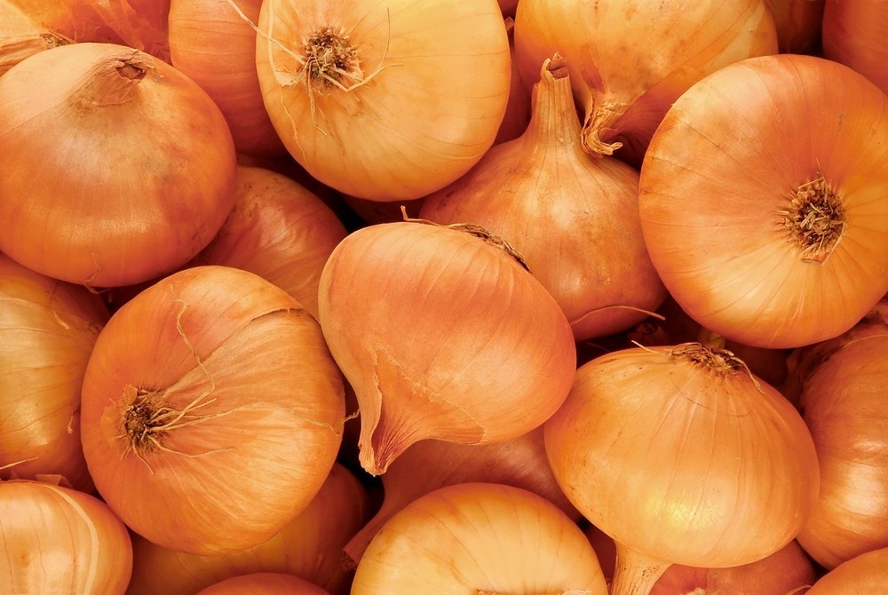 Fresh Brown Onion