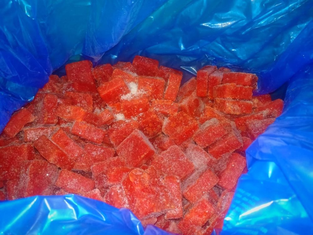 Frozen Red Chilli Cubes, Packaging Type: Loose, Iqf
