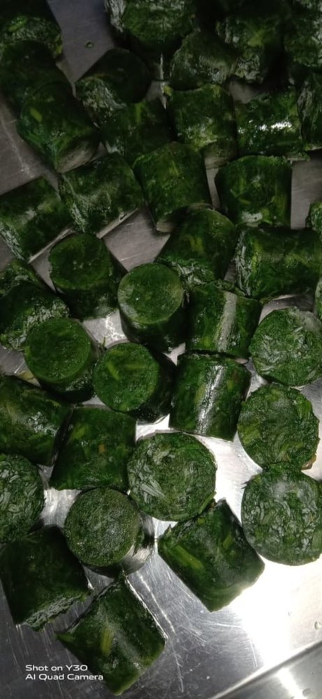 A Grade Green Frozen Chopped Spinach, Blast Freezer