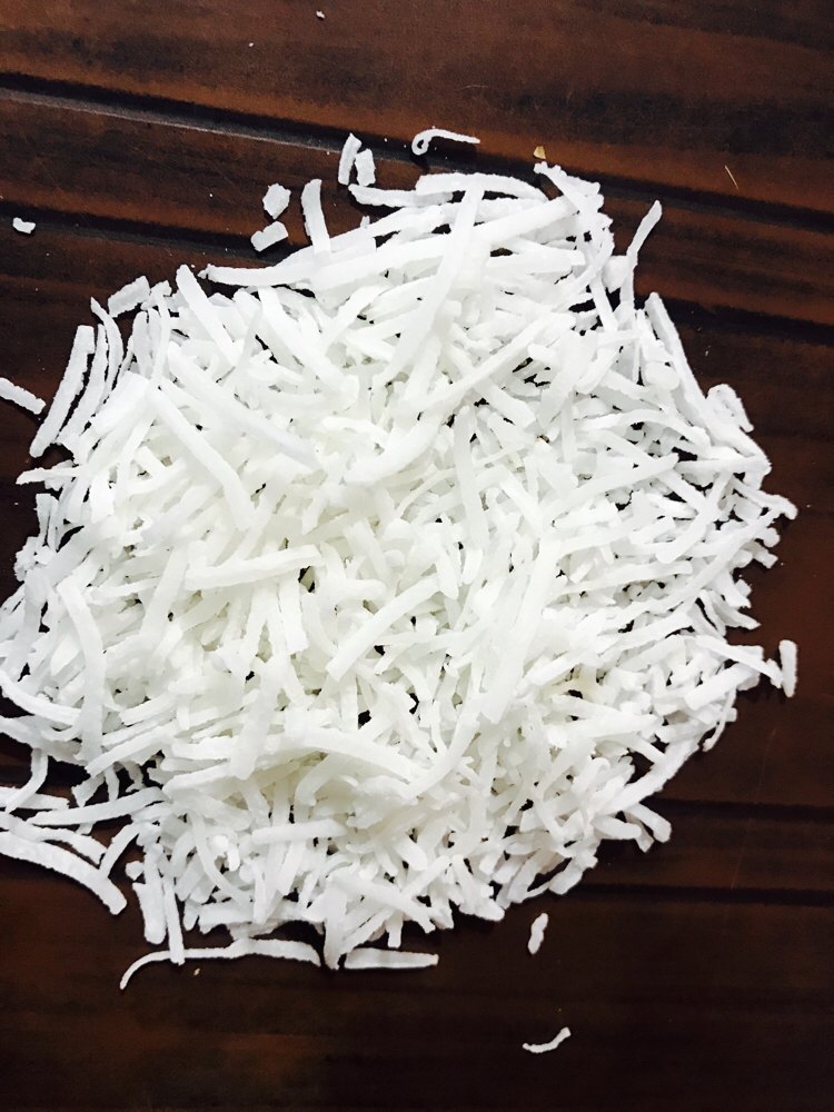 4 Months Desiccated Coconut Flakes, Packaging Size: 25 Kg
