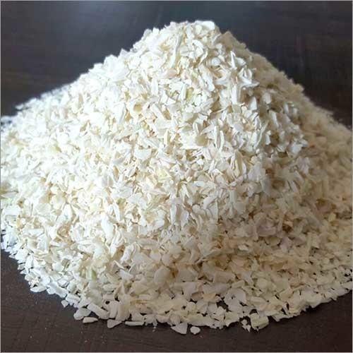 A Grade Dehydrated White Onion Minced, Gujarat, Packaging Size: 5 Kg