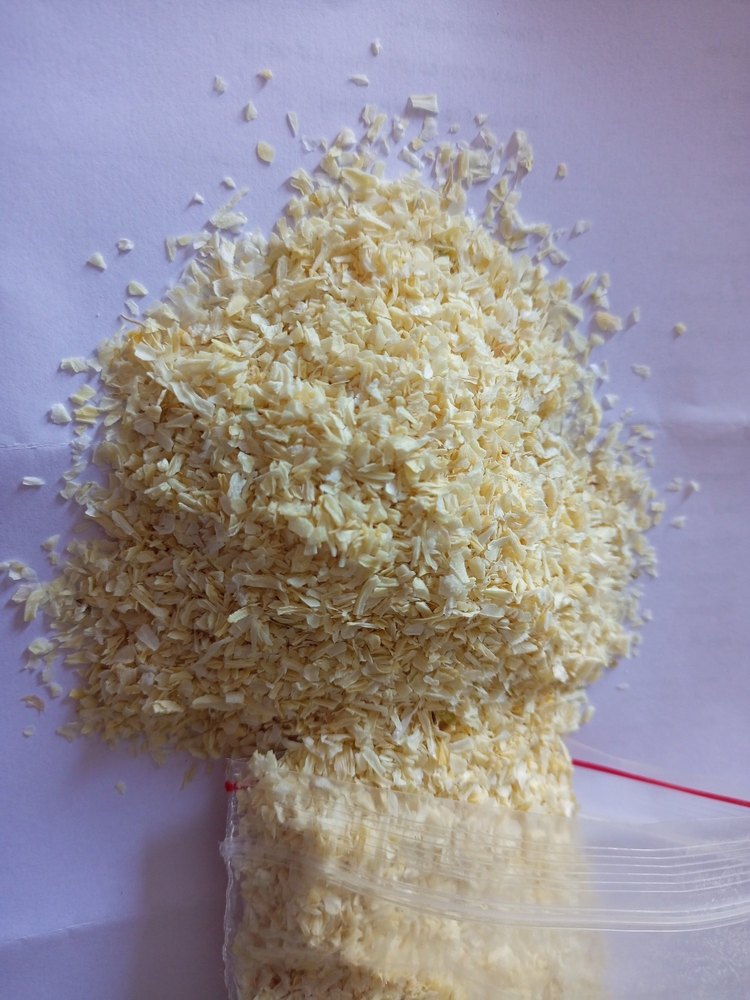 Saifee foods A Grade dehydrated white onion chopped, Gujarat, Packaging Size: 20 Kg
