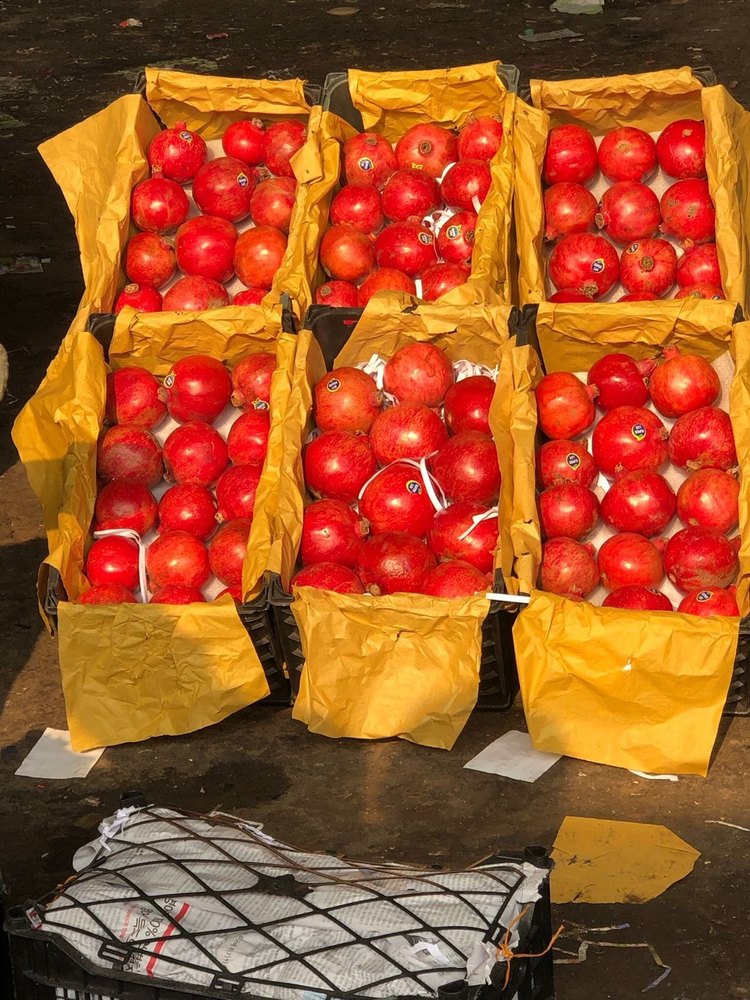 A Grade Fresh Anar Pomegranate, Carton, Increase Hemoglobine