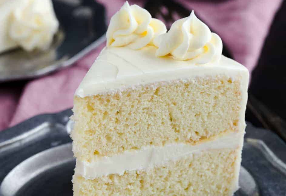 White Egg Less Bakeflo Vanilla Cake Premix (Superior), Powder, Packaging Size: 5 Kgs