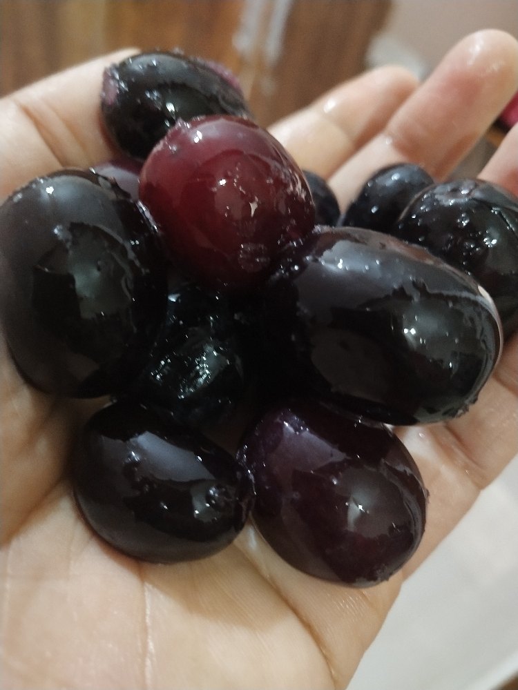 Sonalika A Grade Frozen Black Grapes, Packaging Size: 1 kg, Packaging Type: Plastic Bag