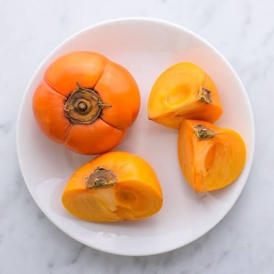 A Grade Persimmon Fruit, Packaging Type: Carton, Packaging Size: 5 Kg