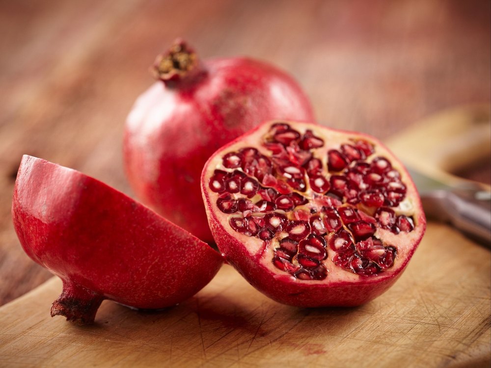 Fresh Organic Pomegranate, Used For Nutrition, Packaging Type: Loose