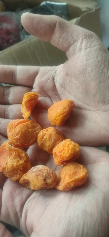 A Grade Apricot, Packaging Type: Plastic Bag, Packaging Size: 1kg