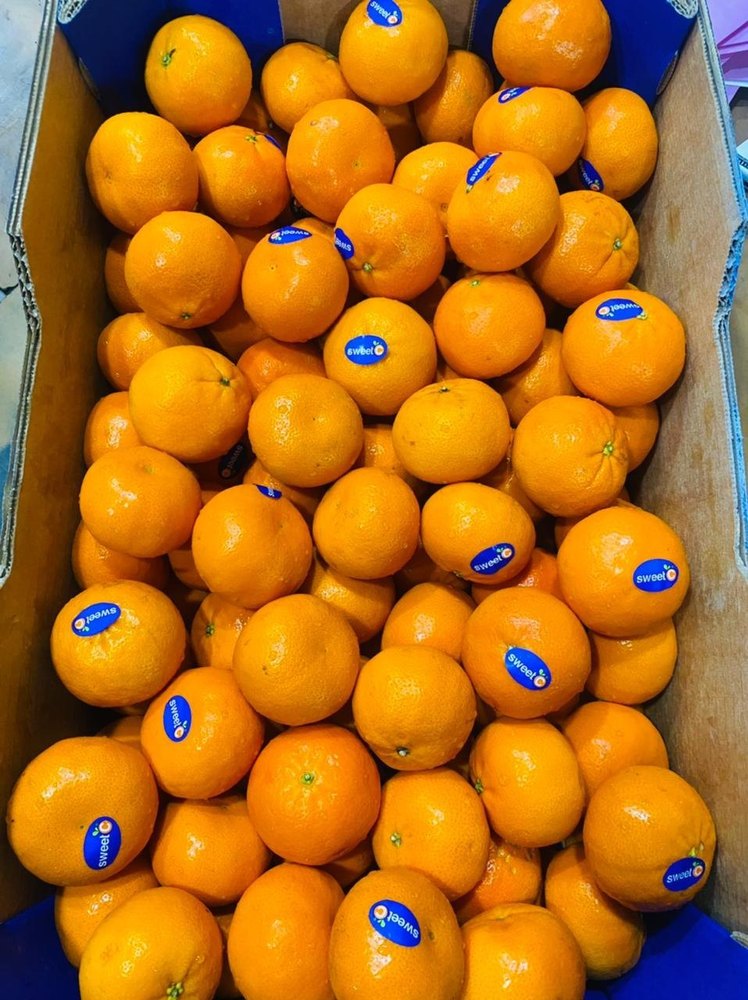 A Grade imported Mini Orange Fruit, Packaging Size: 10 Kg, Packaging Type: Carton