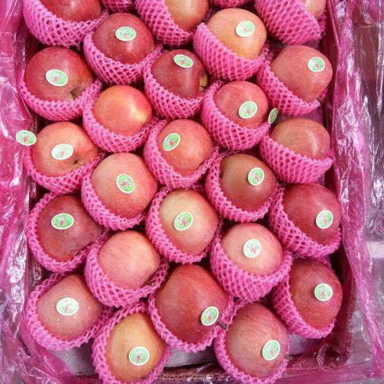 A Grade Turkey Fuji Apple, Packaging Size: 18, Packaging Type: Carton