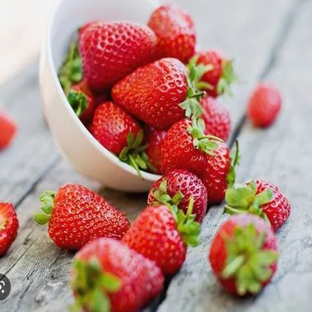 100 White Strawberry Fruit Flavour For Pani And Food, Liquid, Packaging Size: 30ml To 1liter