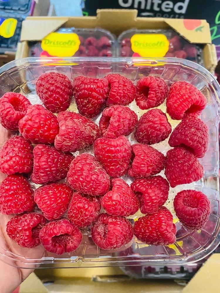 A Grade Raspberry Red, Packaging Type: Carton, Packaging Size: 0.125 kg