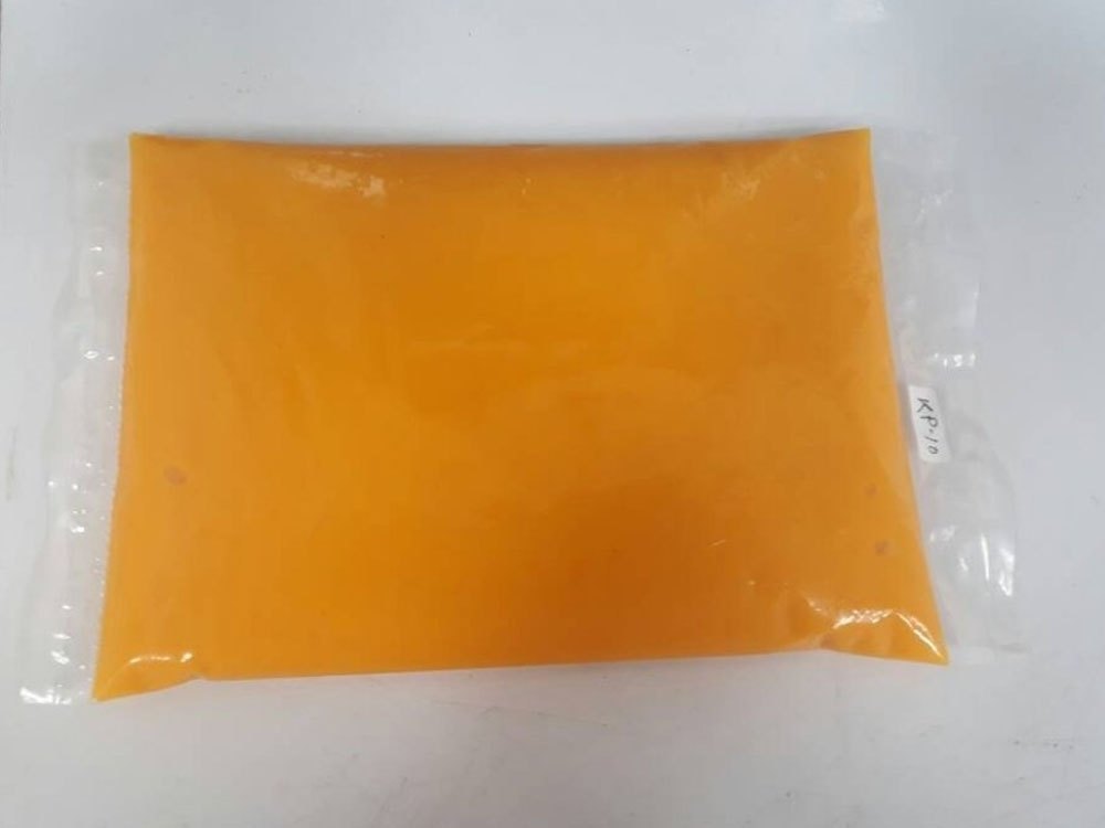 Yellow Frozen Alphonso Mango Pulp, Packaging Type: Plastic Pouch, Packaging Size: 1 Kg