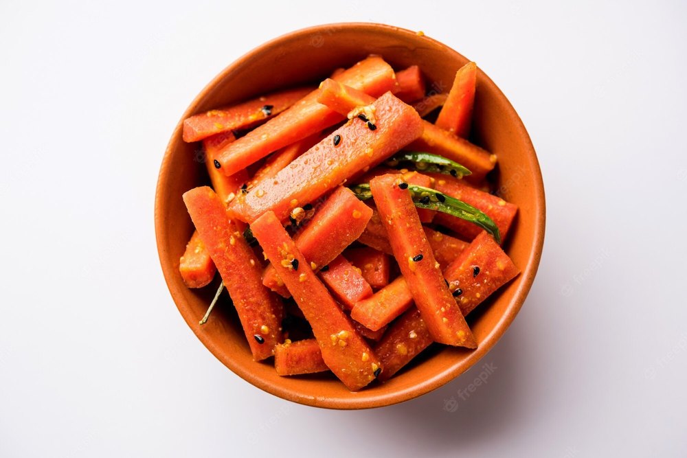 1Kg Spicy Carrot Pickle, Packaging Type: Box