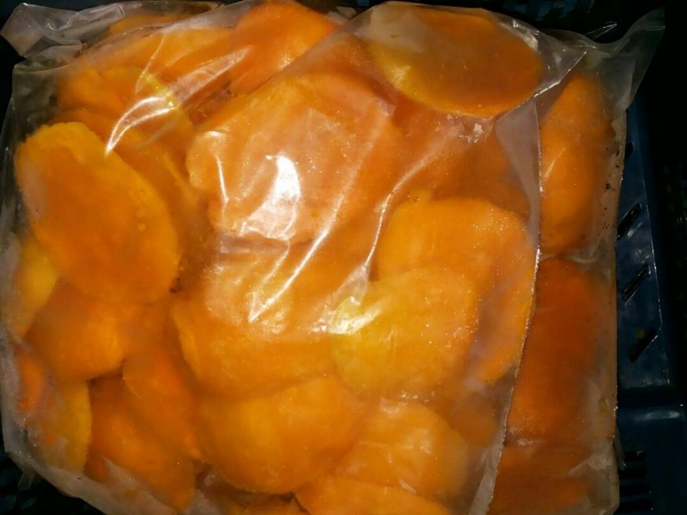 Yellow Frozen Alphonso Mango Slice