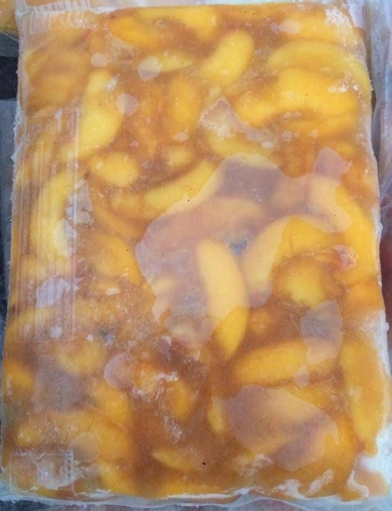 Natural Frozen Peach Slices, Packaging Type: Packet, Blast Freezing
