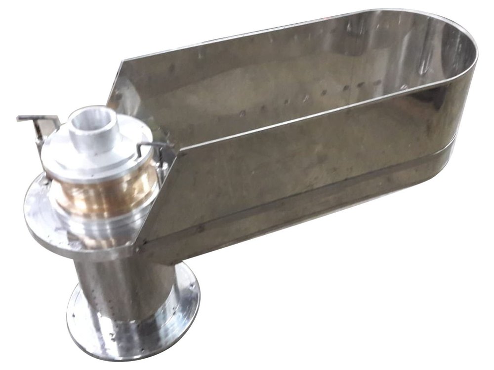 Semi-Automatic Banana Slicer Machine, For Commercial, 250 To 300 kg Per Hour