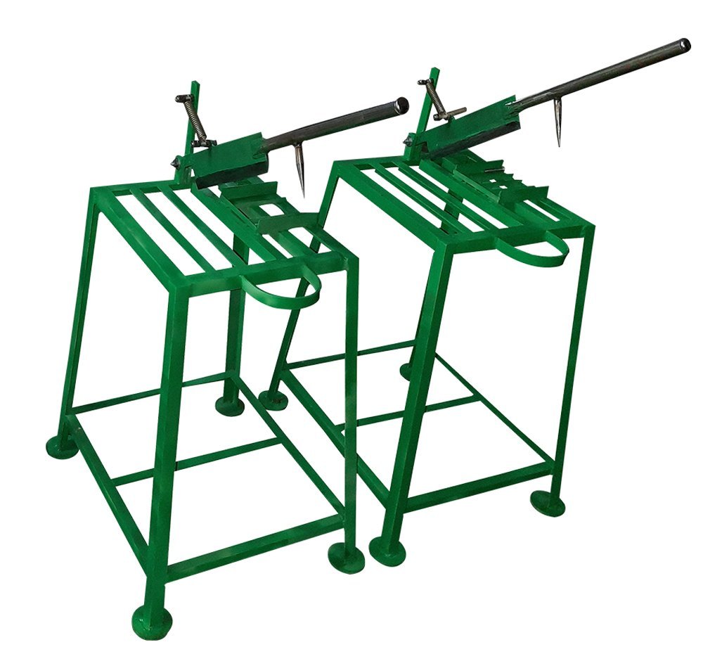 Manual Mild Steel Tender Coconut Cutting Machine