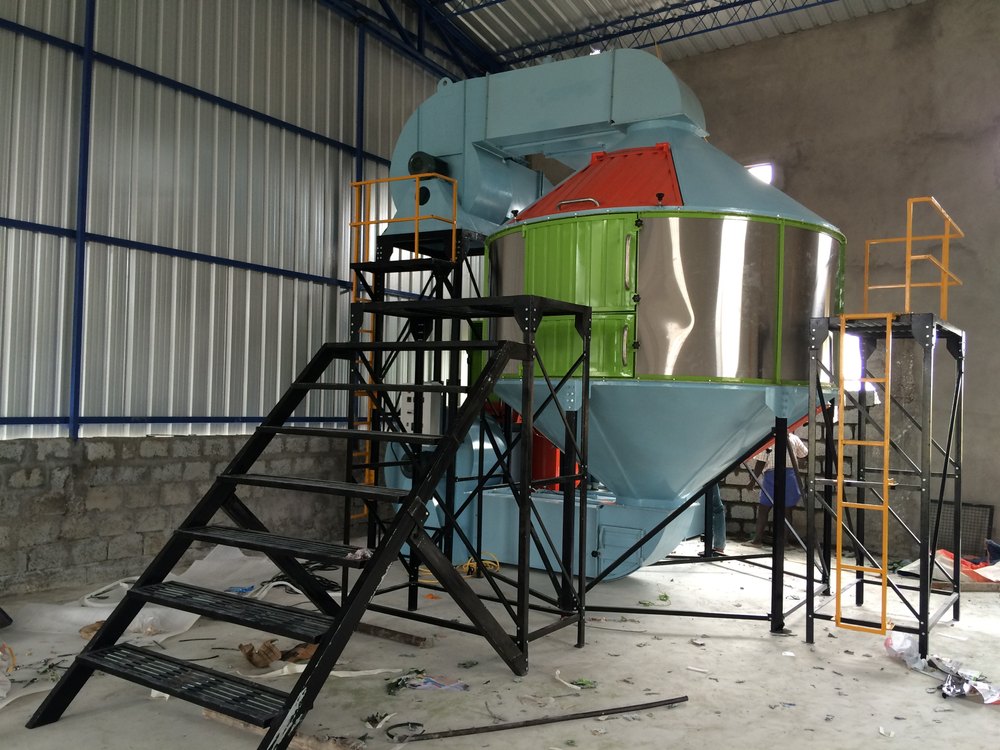 Automatic Herbals Dehydrating Dryer Machine, Capacity: 800 Kg