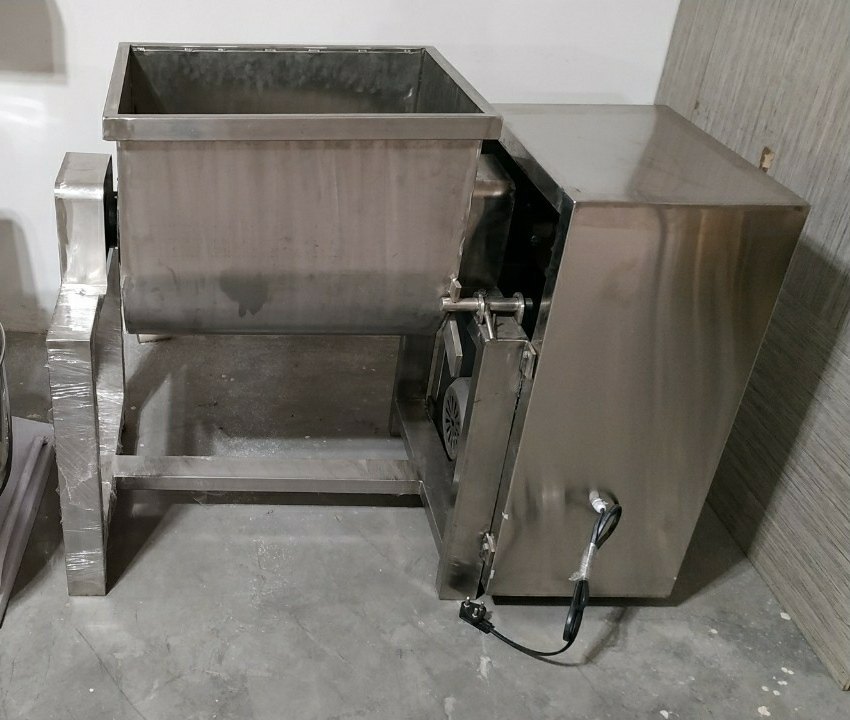 Water Industrial Ginger ( Vegetable fruits ) Washer, 100 Kg/hr