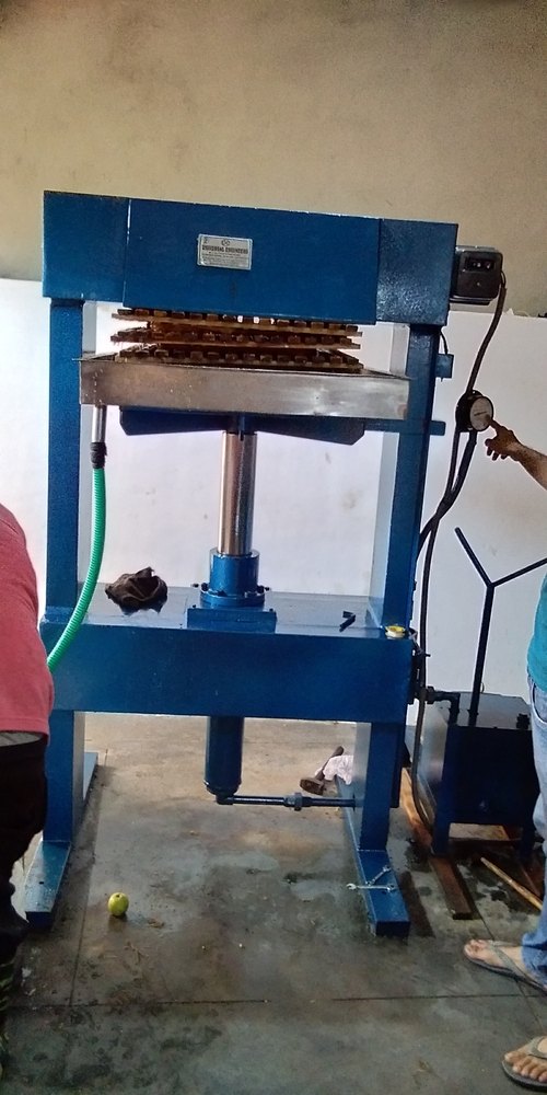 universal engineers Green Hydraulic Juice Press