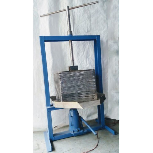 Infinity Engineering Steel Manual Tone Hydraulic Juice Press, Capacity: 40-100 Ton