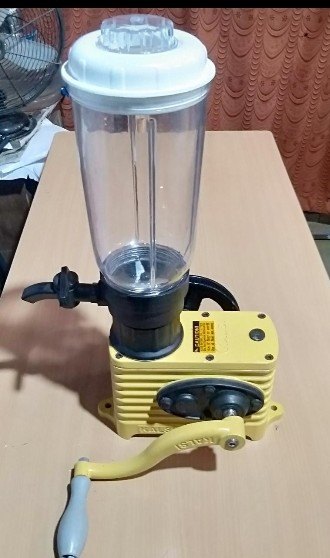 Manual Mango Juice Making Machine, For Home, Capacity: 2.5 Ltr Jar